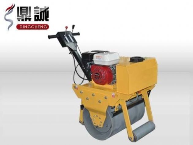 點(diǎn)擊查看詳細(xì)信息<br>標(biāo)題：輕型手扶式單鋼輪壓路機(jī) 閱讀次數(shù)：13454