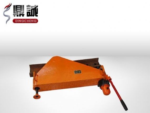 點擊查看詳細信息<br>標題：垂直液壓彎軌機 閱讀次數：4890